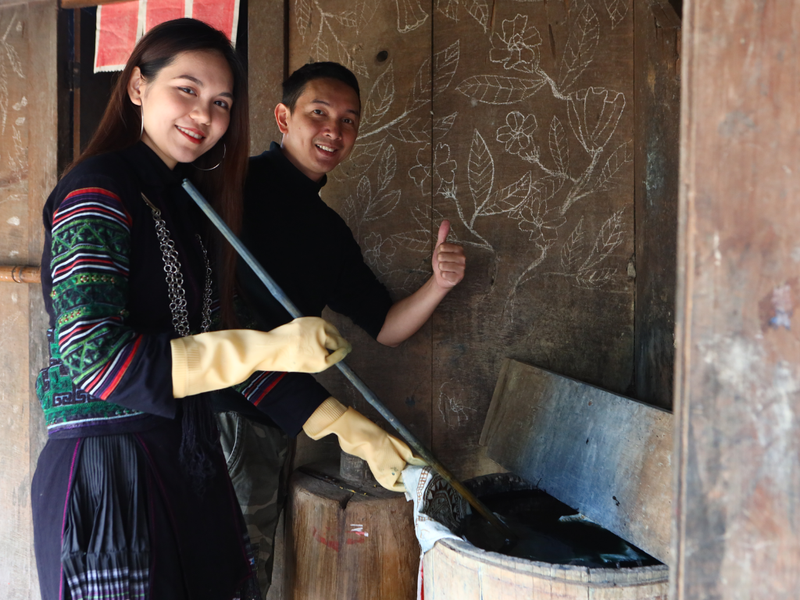 Experience Shibori & Cham Dyeing - Sapa Cham Dyeing Workshop (1)